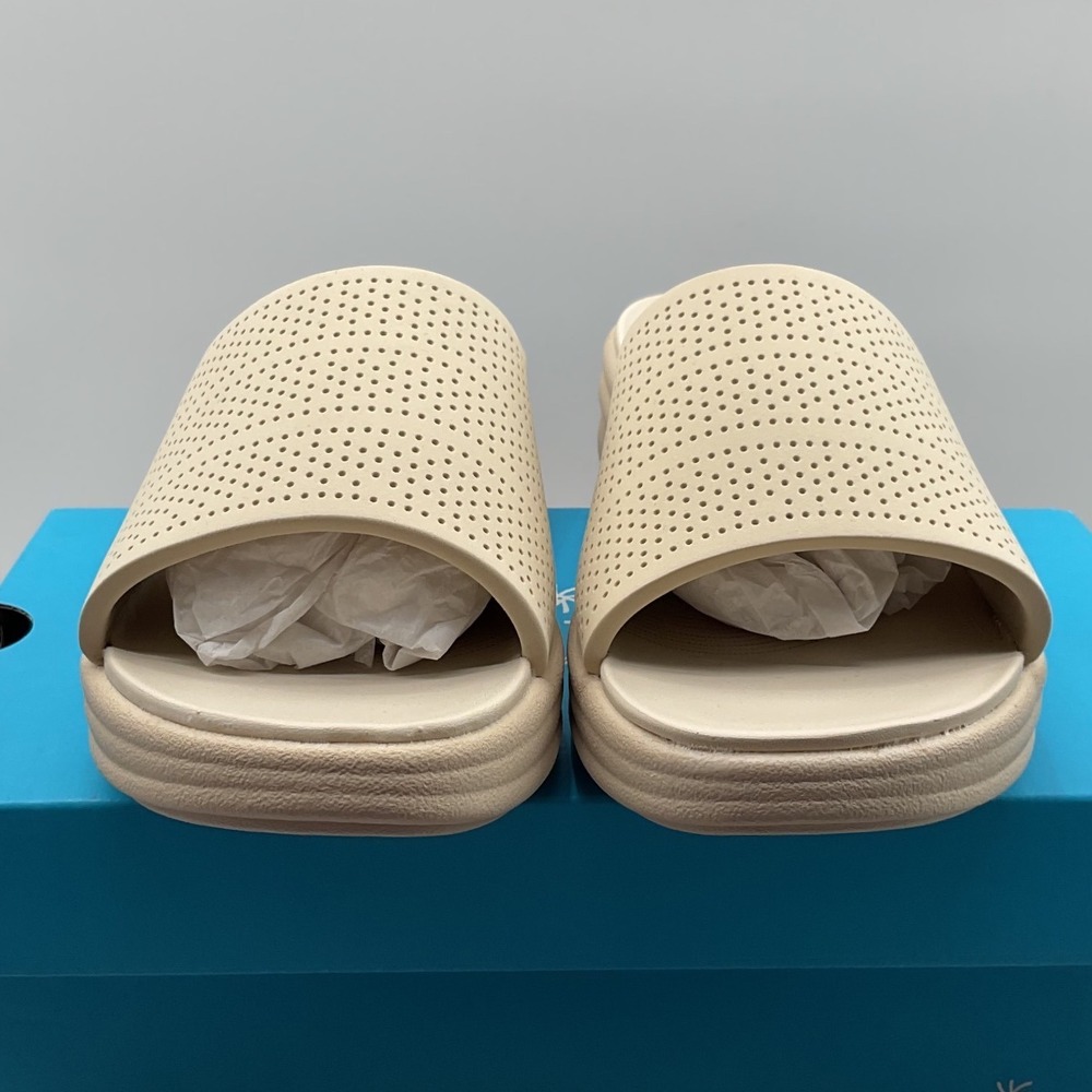 Clarks Cloudsteppers Drift Twist Sandal Womens 9 Wide Perforated Slide Beige - Picture 4 of 10